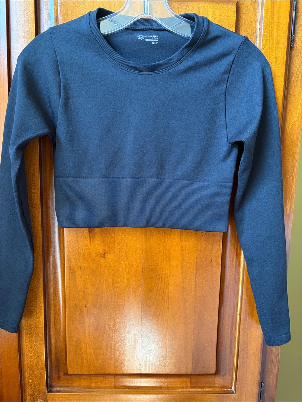 Black Offline by Aerie Long Sleeve Crop Top